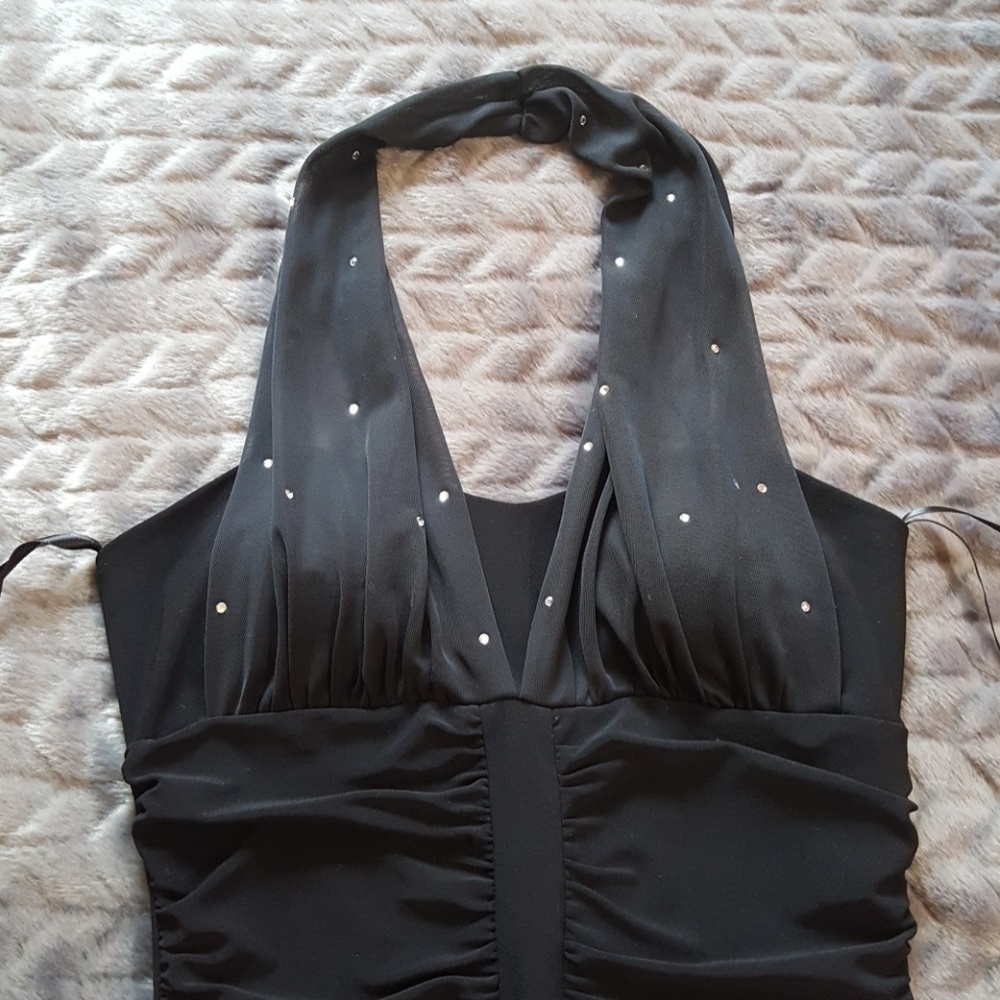 Dress - Picture 3 of 4